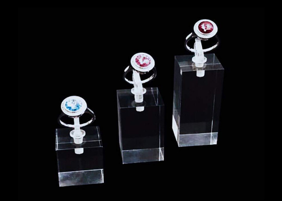 Support acrylique clair acrylique durable d'anneau de présentoirs de bijoux pour des magasins