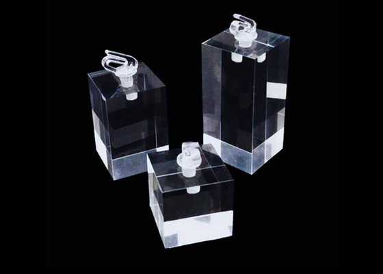 Support acrylique clair acrylique durable d'anneau de présentoirs de bijoux pour des magasins